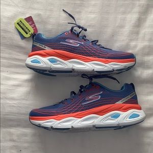 Brand New Sketchers Max Cushioning Ultimate